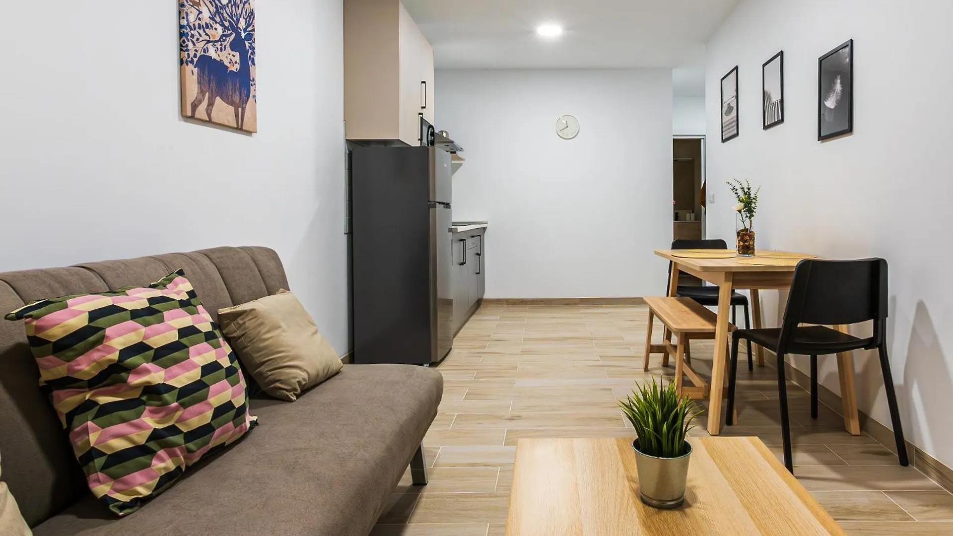 Apartamentos Turisticos Jose Cruz 内尔哈 0*,