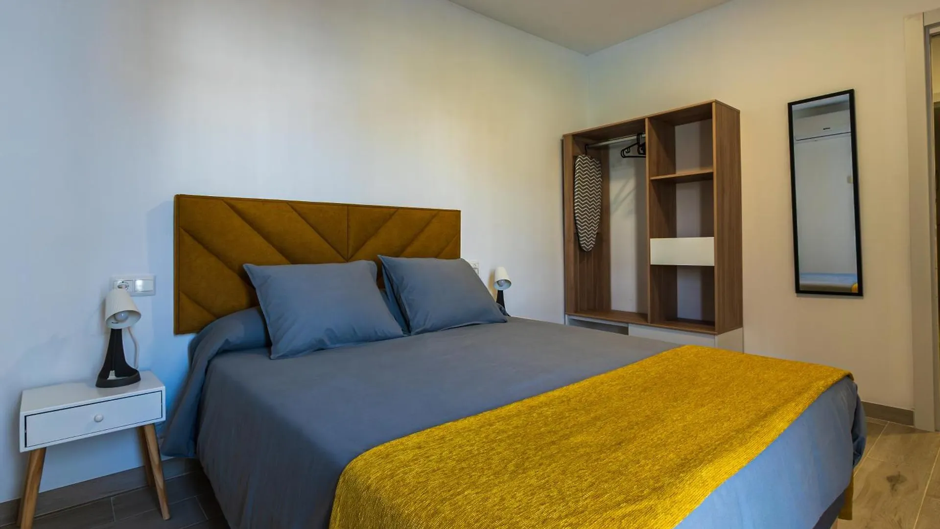 Apartamentos Turisticos Jose Cruz 内尔哈 西班牙