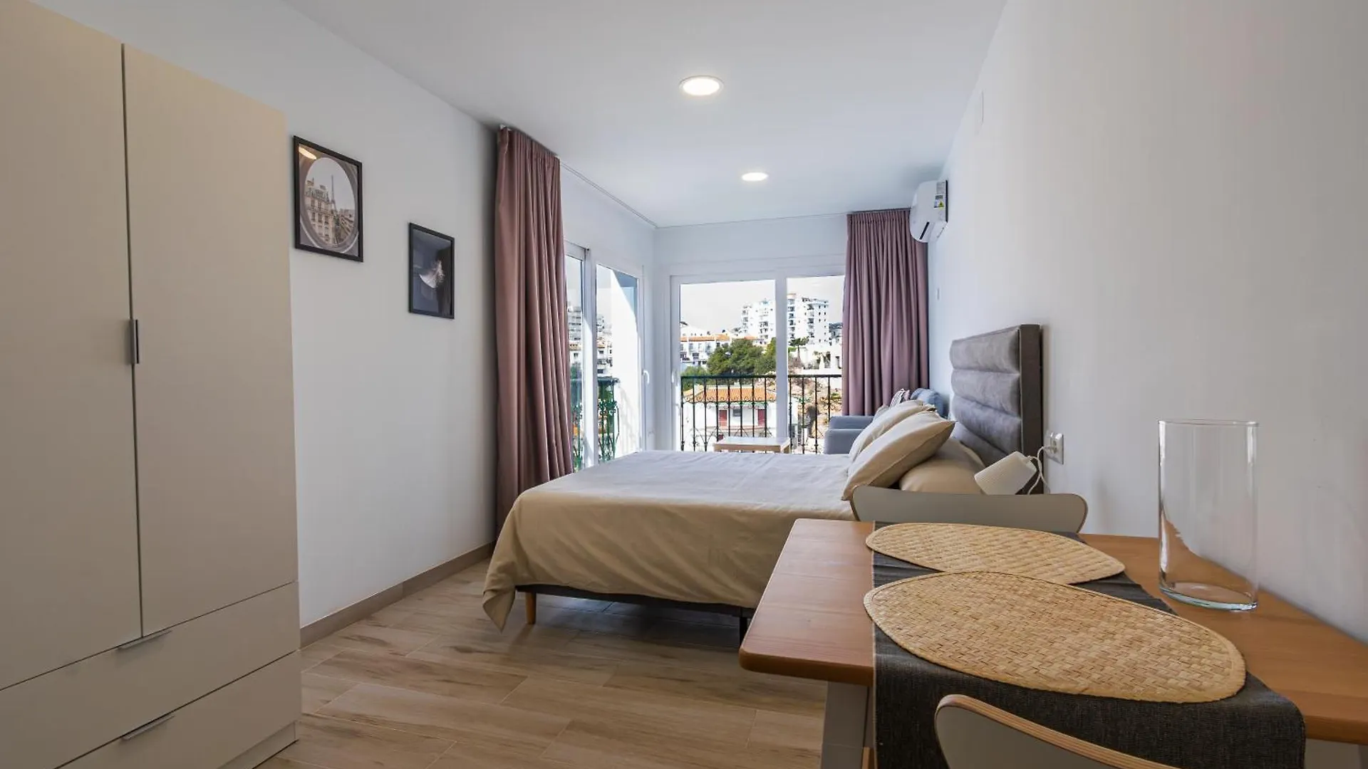 Apartamentos Turisticos Jose Cruz 内尔哈 0*,